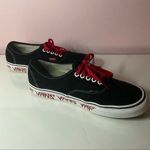 Vans low top authentic black red w “Vans” on sole